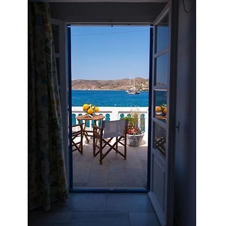 Katapola Vekris apartments Bagian luar foto